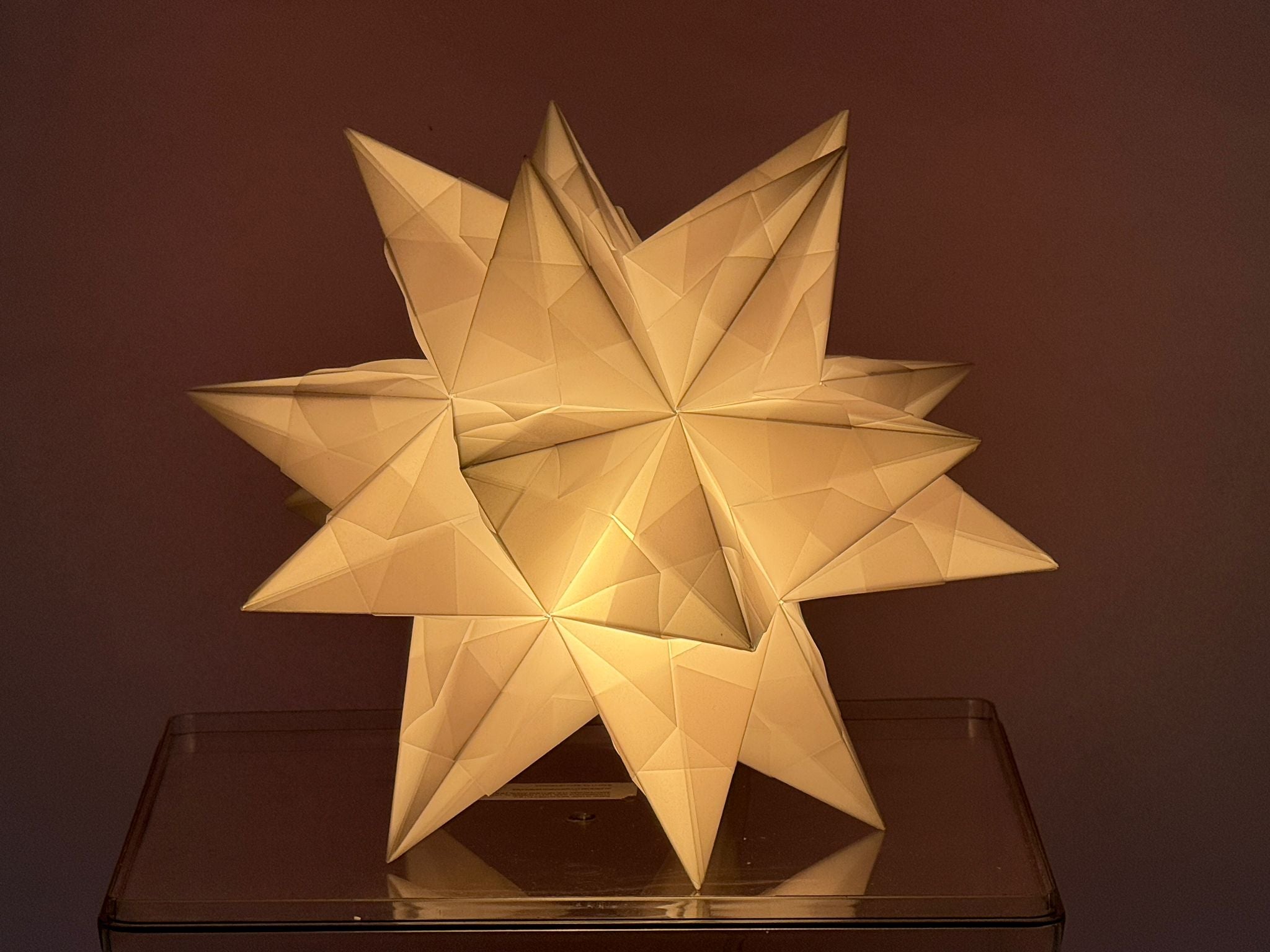 Handgefertigter Bascetta Stern weiss, 10cm Durchmesser, Micro LED batteriebetrieben