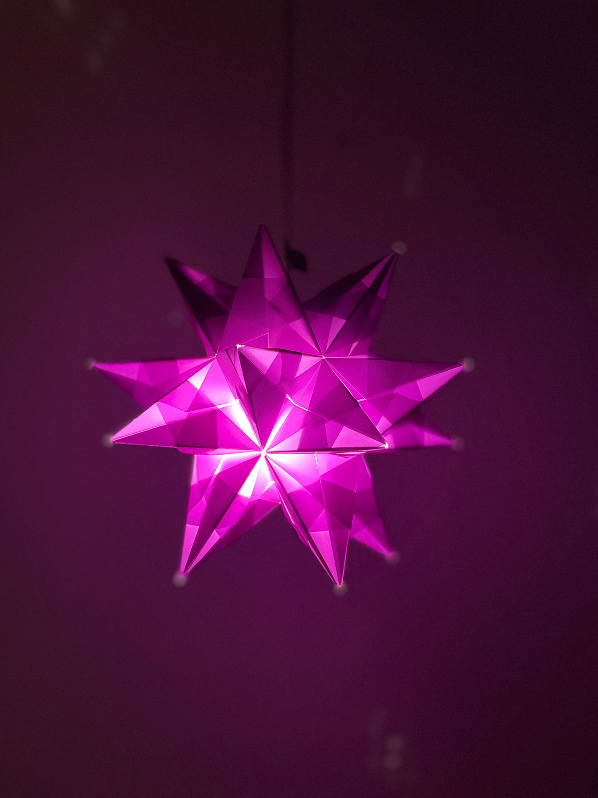 3er-Set Bascetta-Sterne – Ø 30 cm, beleuchtet & hängend